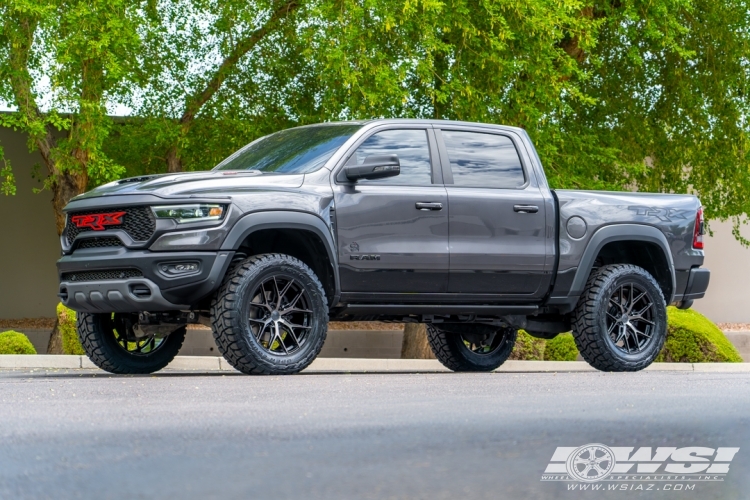 2021 Ram TRX with 22" Vossen HF6-4 in Gloss Black Machined (Smoke Tint) wheels