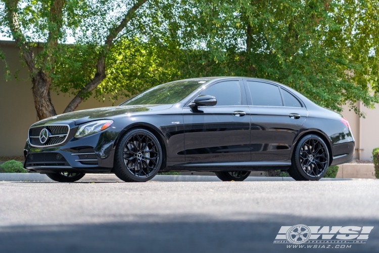 2018 Mercedes-Benz E-Class with 20" Gianelle Monte Carlo in Gloss Black wheels