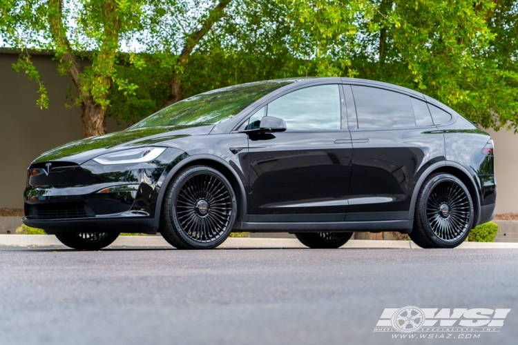 2023 Tesla Model X with 22" Giovanna Tulum in Gloss Black wheels