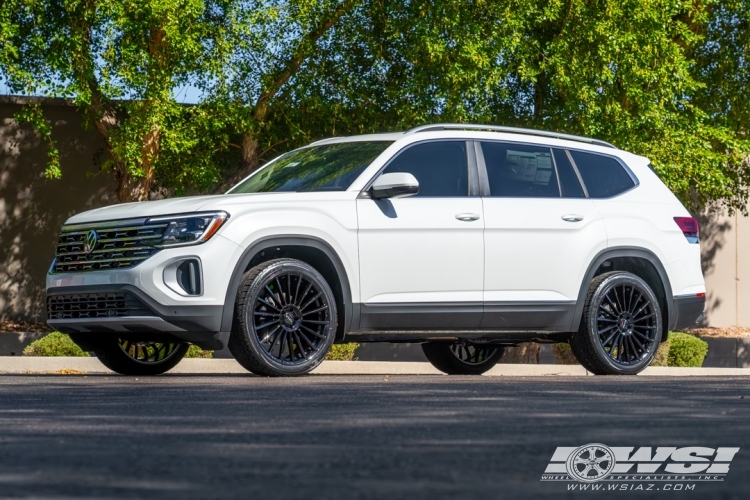 2024 Volkswagen Atlas with 22" Koko Kuture URFA FF in Gloss Black (exposed lug) wheels