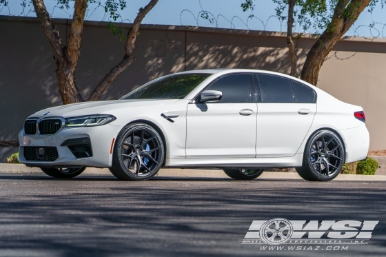 2021 BMW M5 with 21" Vossen HF-5 in Satin Black wheels