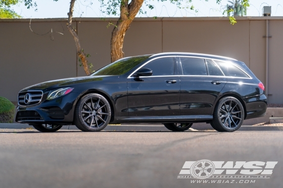 2017 Mercedes-Benz E-Class with 20" Vossen HF-3 in Gloss Black Machined (Smoke Tint) wheels