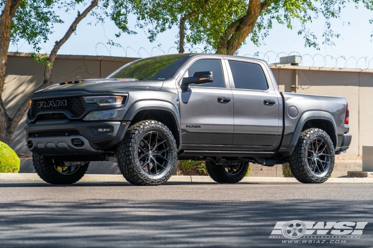 2023 Ram TRX with 22" Vossen HF6-4 in Gloss Black Machined (Smoke Tint) wheels