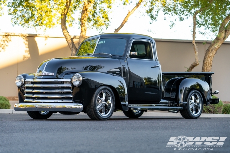 1952 Chevrolet 3100 with 17" Ridler 695 in Chrome wheels
