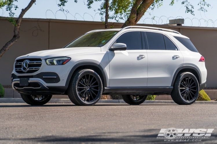 2021 Mercedes-Benz GLE/ML-Class with 22" Gianelle Verdi in Gloss Black wheels