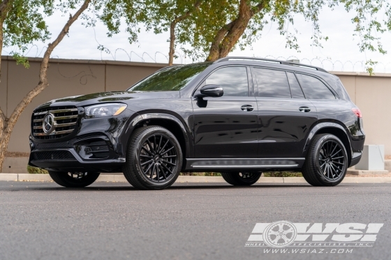 2024 Mercedes-Benz GLS/GL-Class with 21" Vossen VFS-2 in Gloss Black wheels