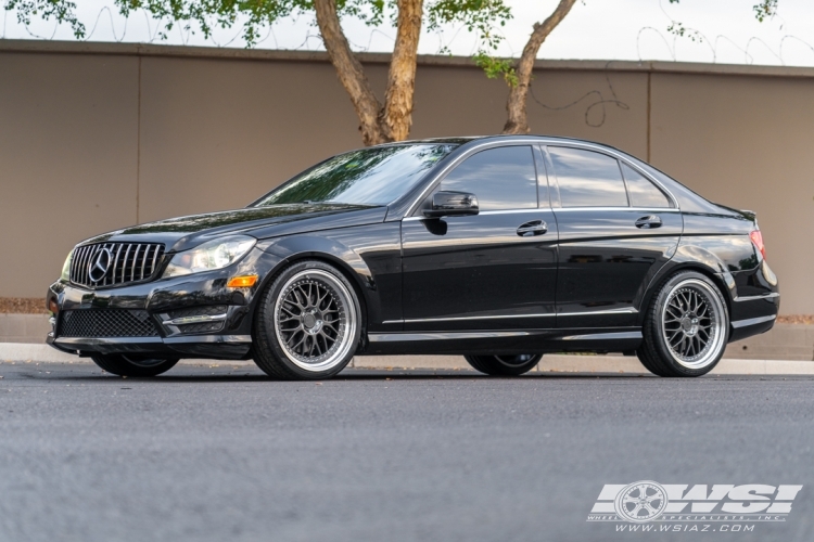 2014 Mercedes-Benz C-Class with 19" ESR SR01 in Gunmetal (Matte Machined Lip) wheels