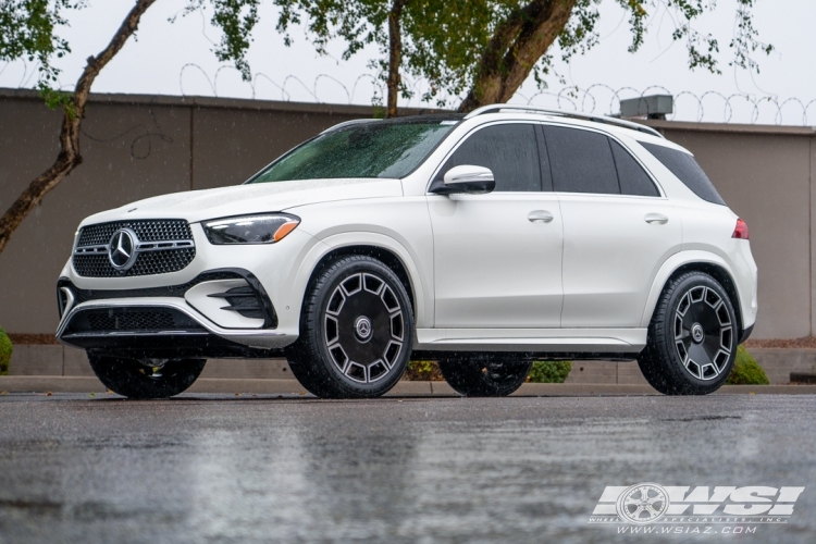 2024 Mercedes-Benz GLE/ML-Class with 22" Koko Kuture Sicily in Gloss Black Machined (optional covered cap) wheels
