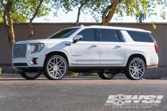 2024 GMC Yukon/Denali with 26" Giovanna Bogota in Silver Machined wheels