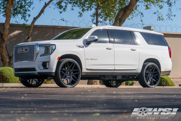 2024 GMC Yukon with 26" Giovanna Bogota in Gloss Black wheels