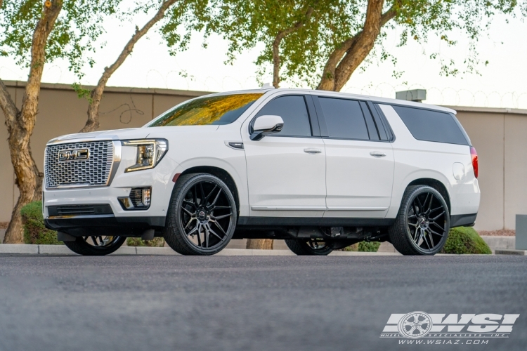 2024 GMC Yukon with 26" Giovanna Bogota in Gloss Black wheels