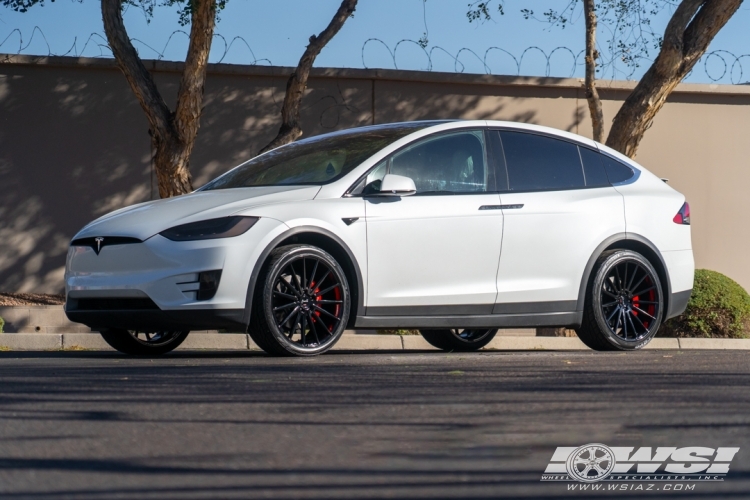 2020 Tesla Model X with 22" Gianelle Verdi in Gloss Black wheels