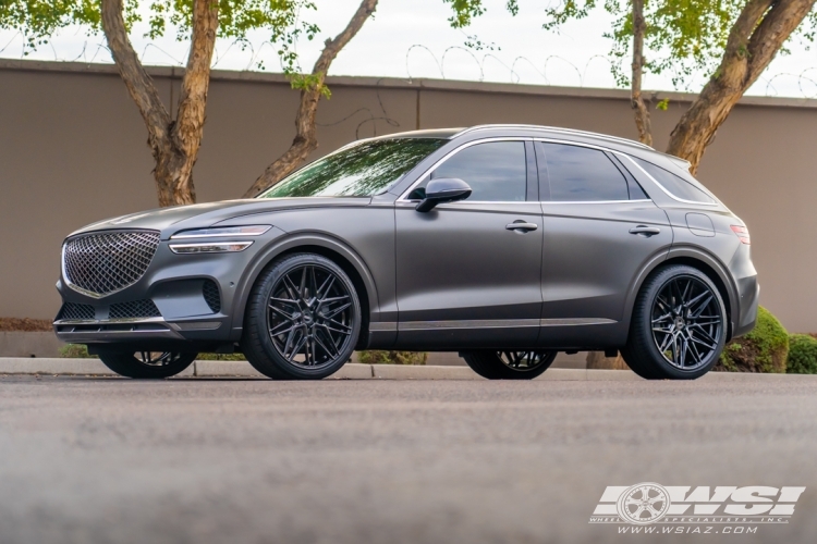 2023 Genesis GV70 with 22" Vossen HF-7 in Gloss Black wheels