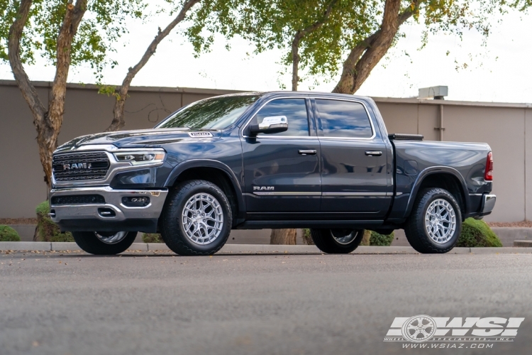 2022 Ram Pickup with 20" Vossen HFX-1 in Silver Polished wheels