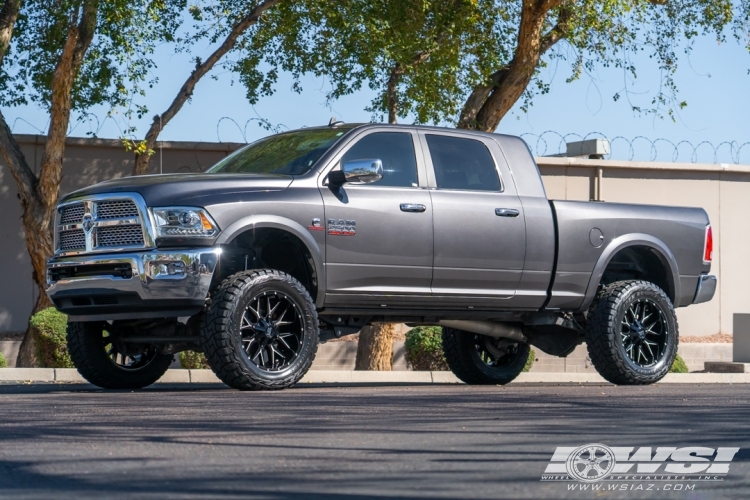 2015 Ram Pickup with 22" Hardrock H700 Affliction in Gloss Black Milled wheels