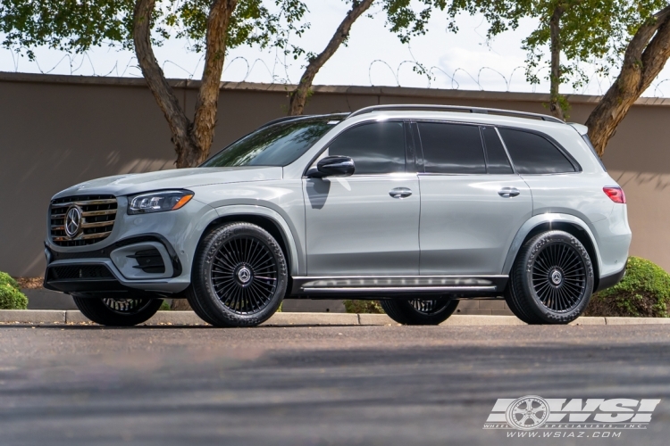 2024 Mercedes-Benz GLS/GL-Class with 22" Gianelle Cabo in Gloss Black (optional covered cap) wheels