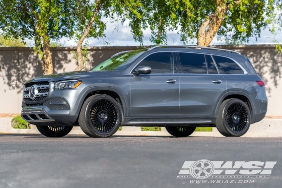 2020 Mercedes-Benz GLS/GL-Class with 22" Gianelle Cabo in Gloss Black (exposed lug) wheels