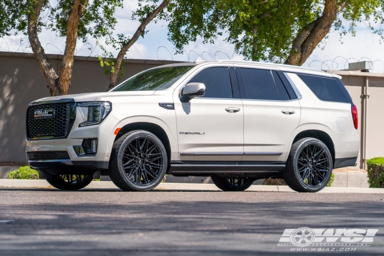 2023 GMC Yukon with 24" Vossen HF6-5 in Gloss Black wheels