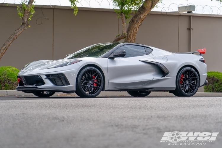 2020 Chevrolet Corvette with 21" Rohana RFX17 in Gloss Black wheels