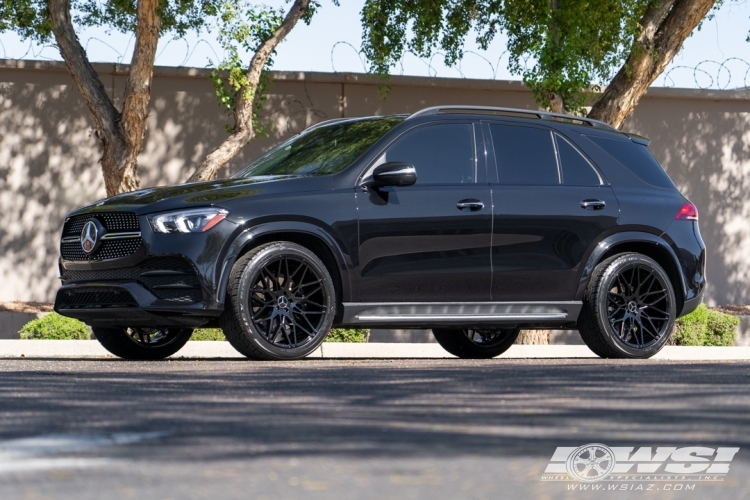 2022 Mercedes-Benz GLE/ML-Class with 22" Koko Kuture Funen in Gloss Black wheels