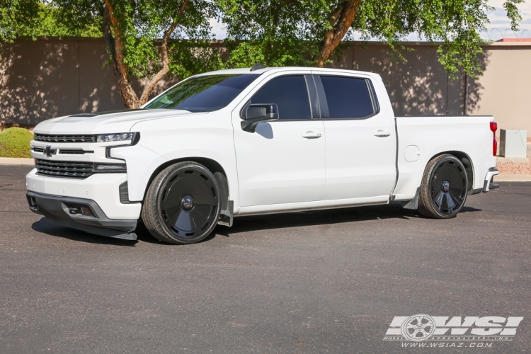 2020 Chevrolet Silverado 1500 with 24" Giovanna Amur in Gloss Black (with covered cap) wheels