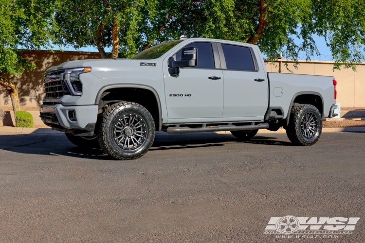 2024 Chevrolet Silverado 2500HD with 20" Fuel Rebel 8 D680 in Anthracite wheels