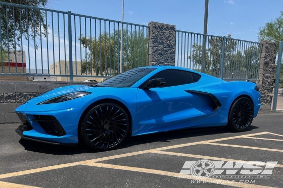 2024 Chevrolet Corvette with 20" Lexani Wraith in Gloss Black (Machined Tips) wheels