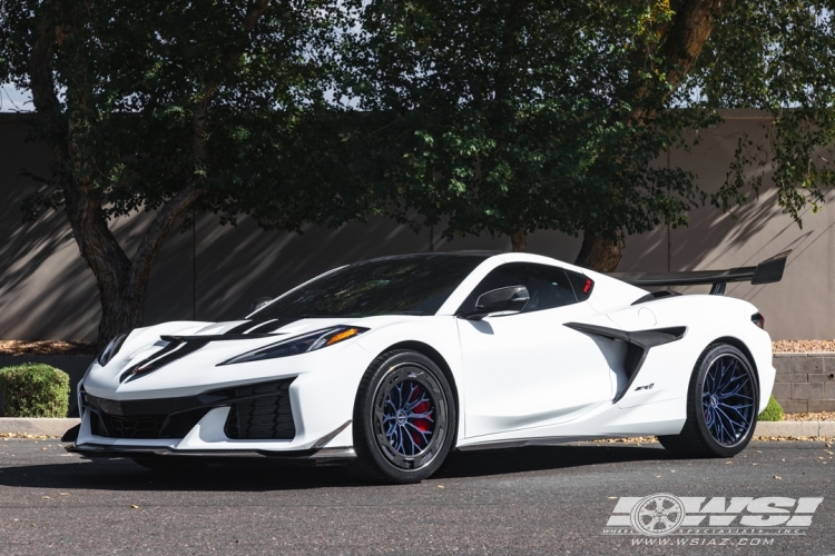 2025 Chevrolet Corvette with 21" MV Forged SL-200 in Custom wheels