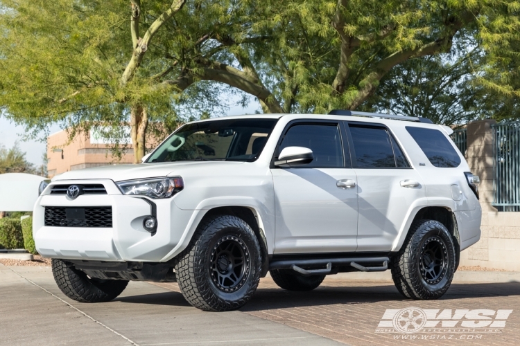 2022 Toyota 4-Runner with 17" Method Race Wheels MR312 in Matte Black wheels