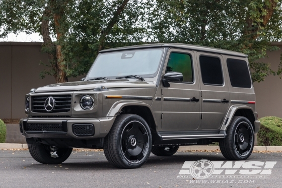 2026 Mercedes-Benz G-Class with 22" Forged F005 in Gloss Black (Machined Lip) wheels