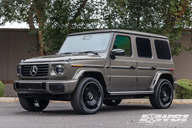 2026 Mercedes-Benz G-Class with 22" Forged F005 in Gloss Black (Machined Lip) wheels
