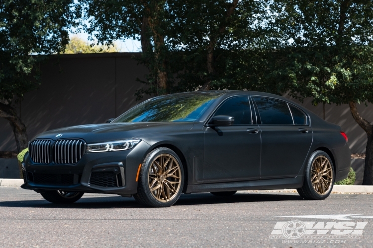 2022 BMW 7-Series with 20" Rohana RFX17 in Gloss Bronze wheels