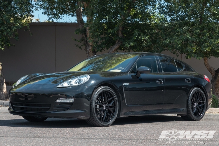 2013 Porsche Panamera with 21" Rohana RFX17 in Gloss Black wheels