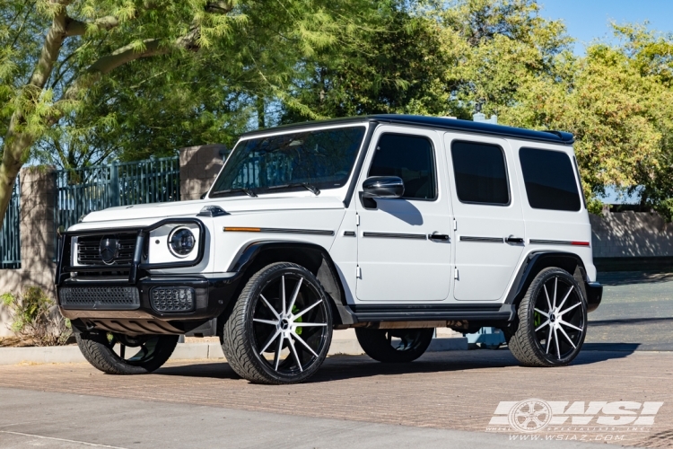 2025 Mercedes-Benz G-Class with 24" Koko Kuture Le Mans in Black Machined wheels