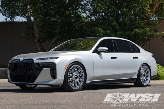 2023 BMW i7 with 22" Lexani Newport XL in Chrome wheels