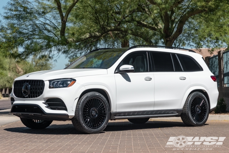 2023 Mercedes-Benz GLS/GL-Class with 22" Gianelle Cabo in Gloss Black (exposed lug) wheels