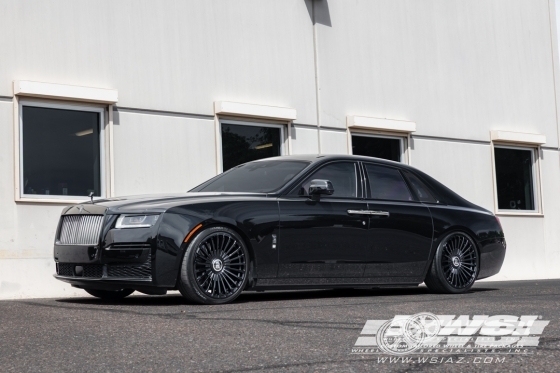 2024 Rolls-Royce Ghost with 22" Mansory FS.23 in Custom wheels