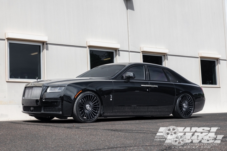 2024 Rolls-Royce Ghost with 22" Mansory FS.23 in Custom wheels