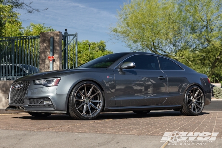 2013 Audi S5 with 20" Vossen HF-3 in Gloss Graphite (Polished Face) wheels