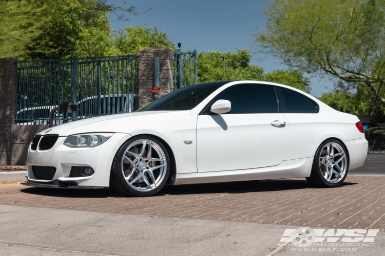 2012 BMW 3-Series with 19" Kansei Astro in Gloss Silver wheels