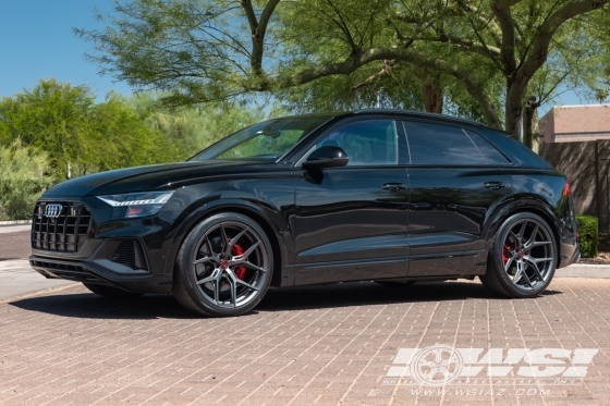 2021 Audi SQ8 with 23" Vossen HF-5 in Matte Gunmetal wheels
