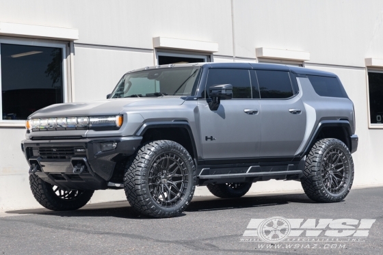 2026 GMC Hummer EV with 24" Vossen Forged LC3-01 in Custom wheels
