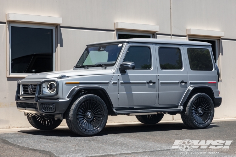 2026 Mercedes-Benz G-Class with 24" Giovanna Kapletta in Gloss Black wheels