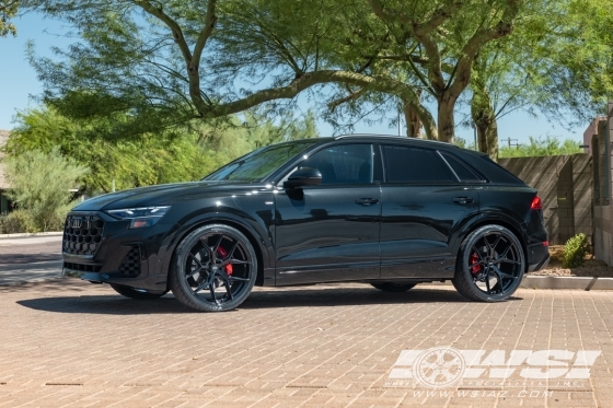 2026 Audi Q8 with 24" Vossen HF-5 in Gloss Black wheels
