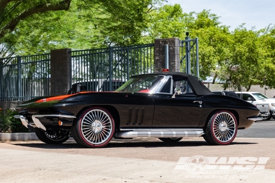 1966 Chevrolet Corvette with 19" Schott Turbine in Polished wheels