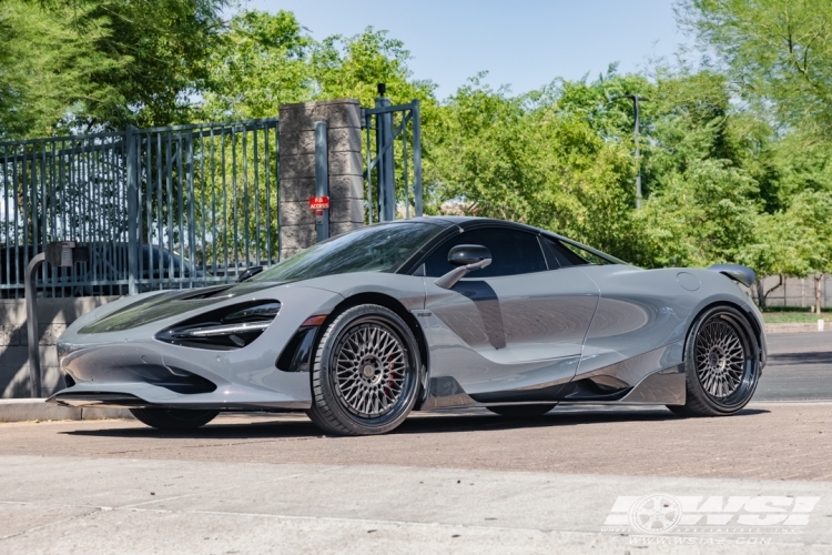 2026 McLaren 750S with 21" MV Forged MV40 in Custom wheels
