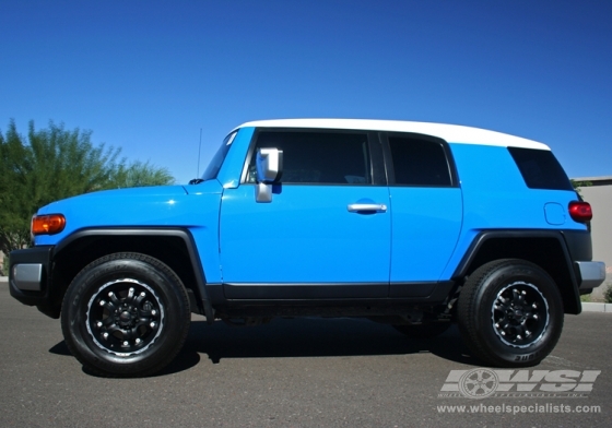 2007 Toyota FJ Cruiser with 17" Ballistic Off Road 811-Hostel in Black (Matte) wheels