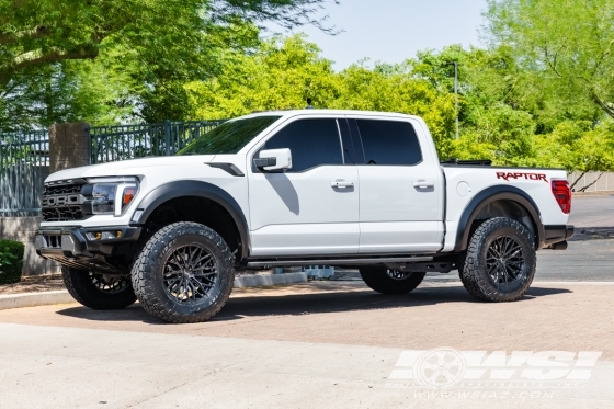 2025 Ford F-150 with 20" Vossen HFX-6 in Gloss Black wheels