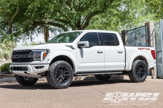 2024 Ford F-150 with 20" Vossen HF6-4 in Gloss Black wheels