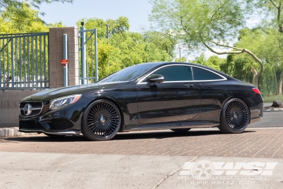 2016 Mercedes-Benz S-Class with 22" Giovanna Tulum in Gloss Black wheels